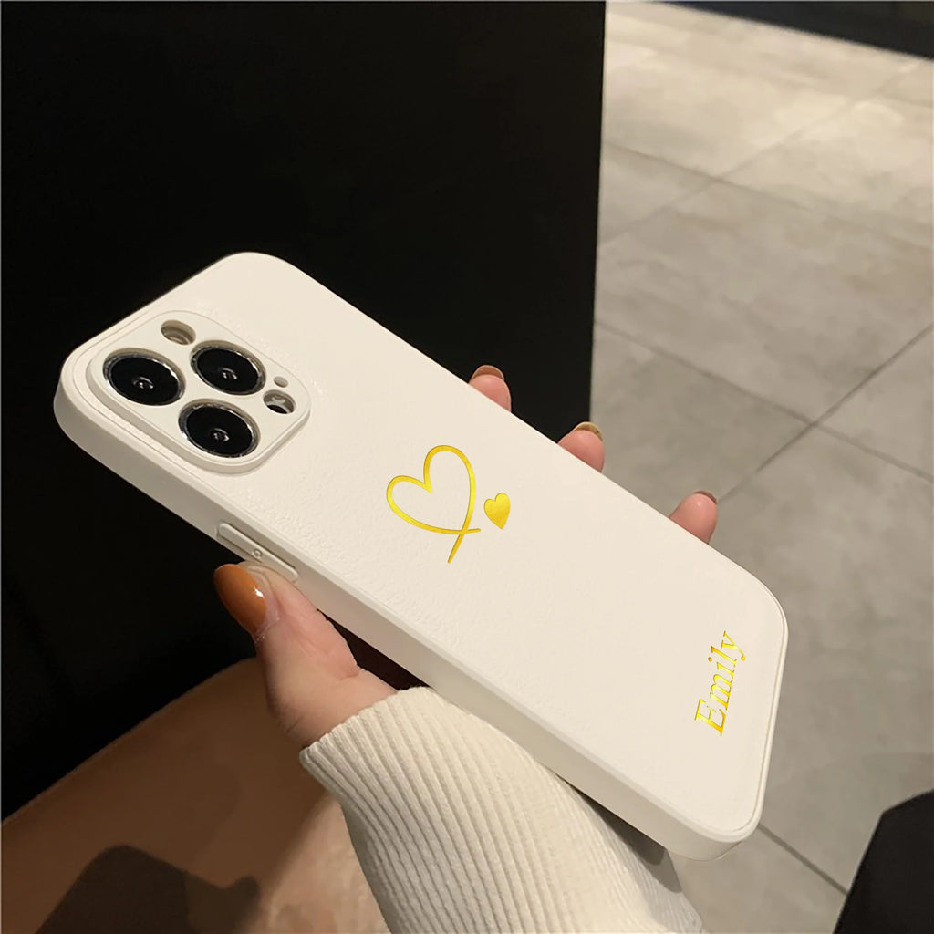 حافظة جلدية بحروف على شكل قلب ❤️📱✨
